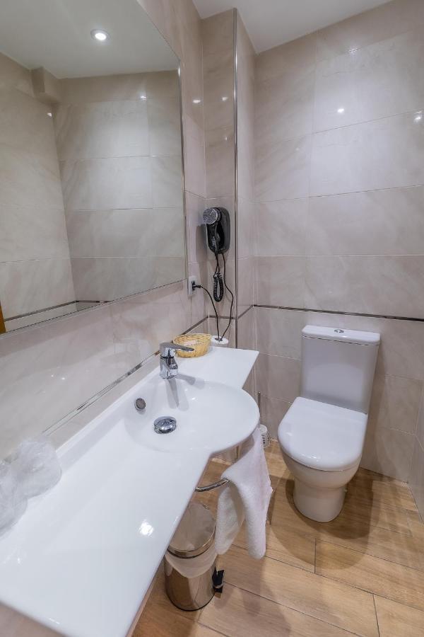 Hostal Санто-Домінго-де-Сілос Екстер'єр фото